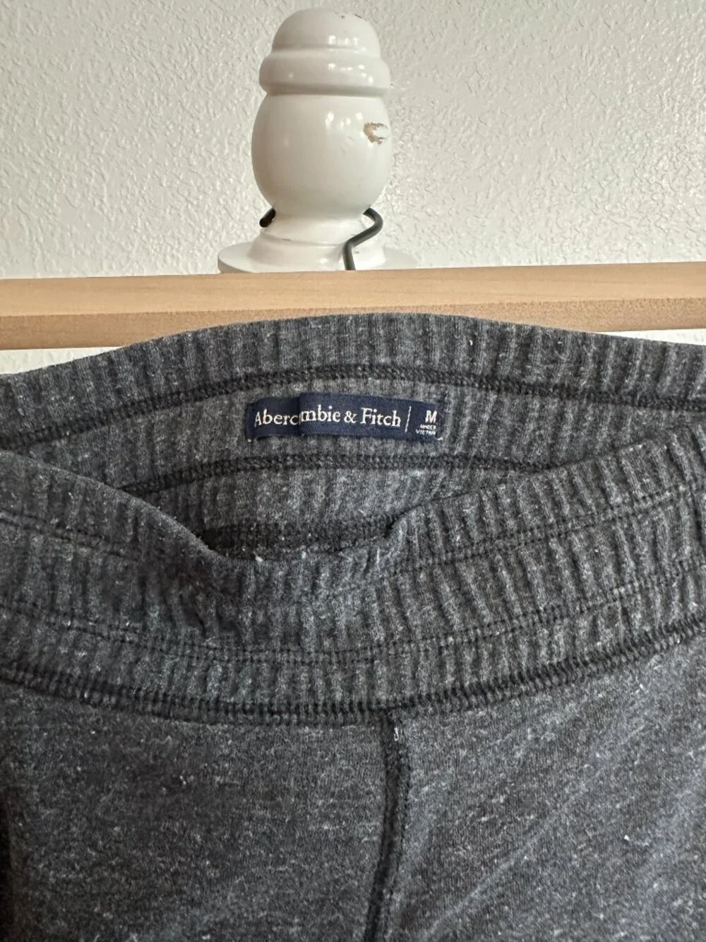 Abercrombie & Fitch Joggers Women’s Medium Gray Sweatpants Cozy Lounge Pants Ath - Picture 6 of 7